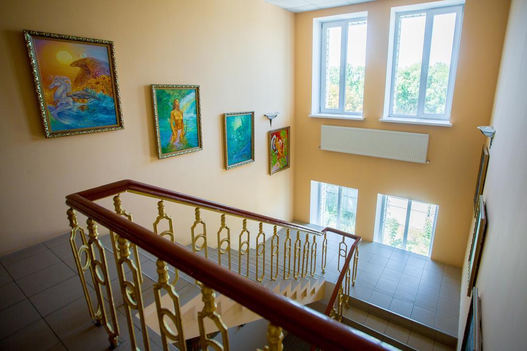 Art Hotel Izmail Eksteriør billede