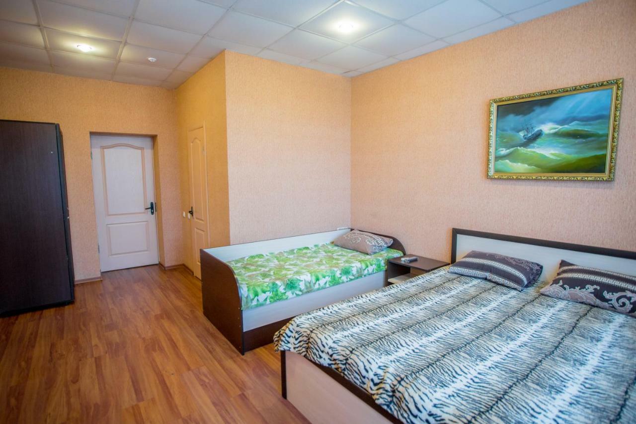 Art Hotel Izmail Eksteriør billede